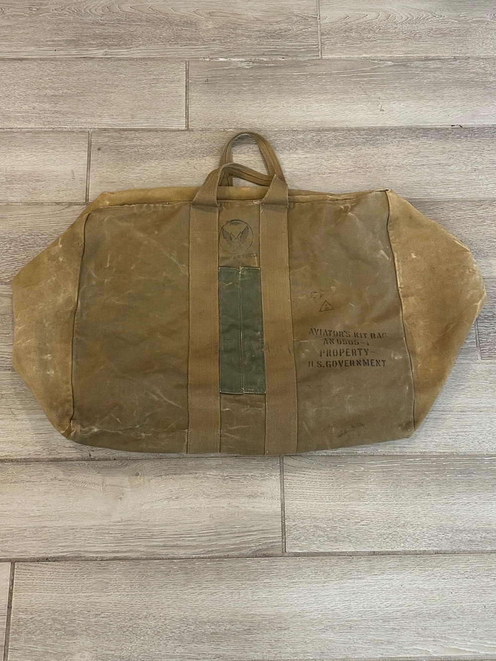 VTG World War II U.S. Army Air Forces Aviator Zipper Kit Bag (AN 6505-1)